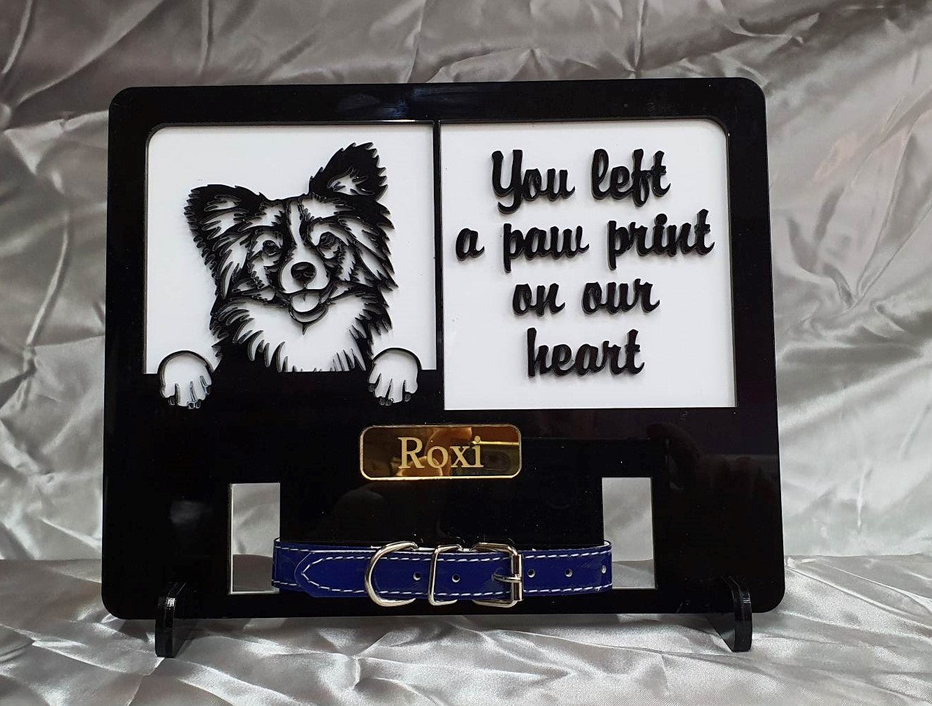 Personalised In Loving Memory Your Dogs Collar Display Stand (dog breeds F to P) | John Alans