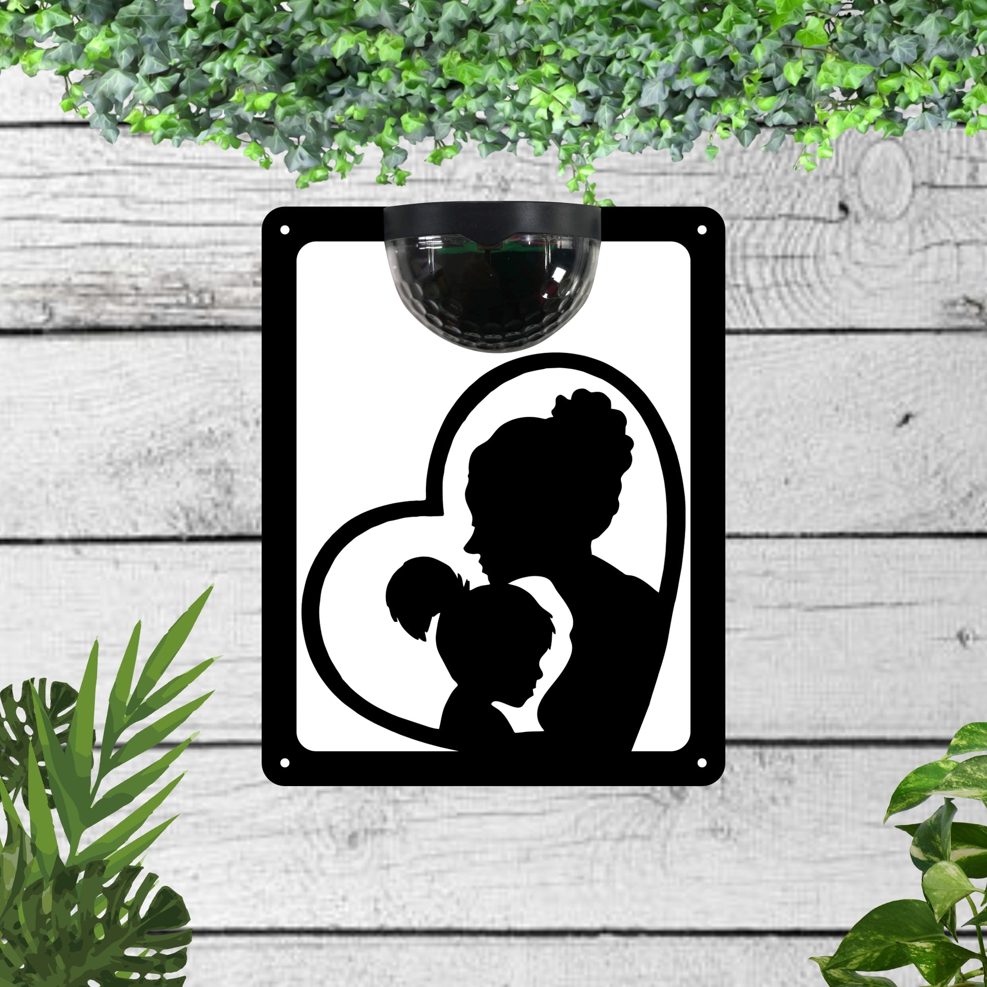Garden Solar Light Wall Plaque With Mum And Child in a Heart | John Alans